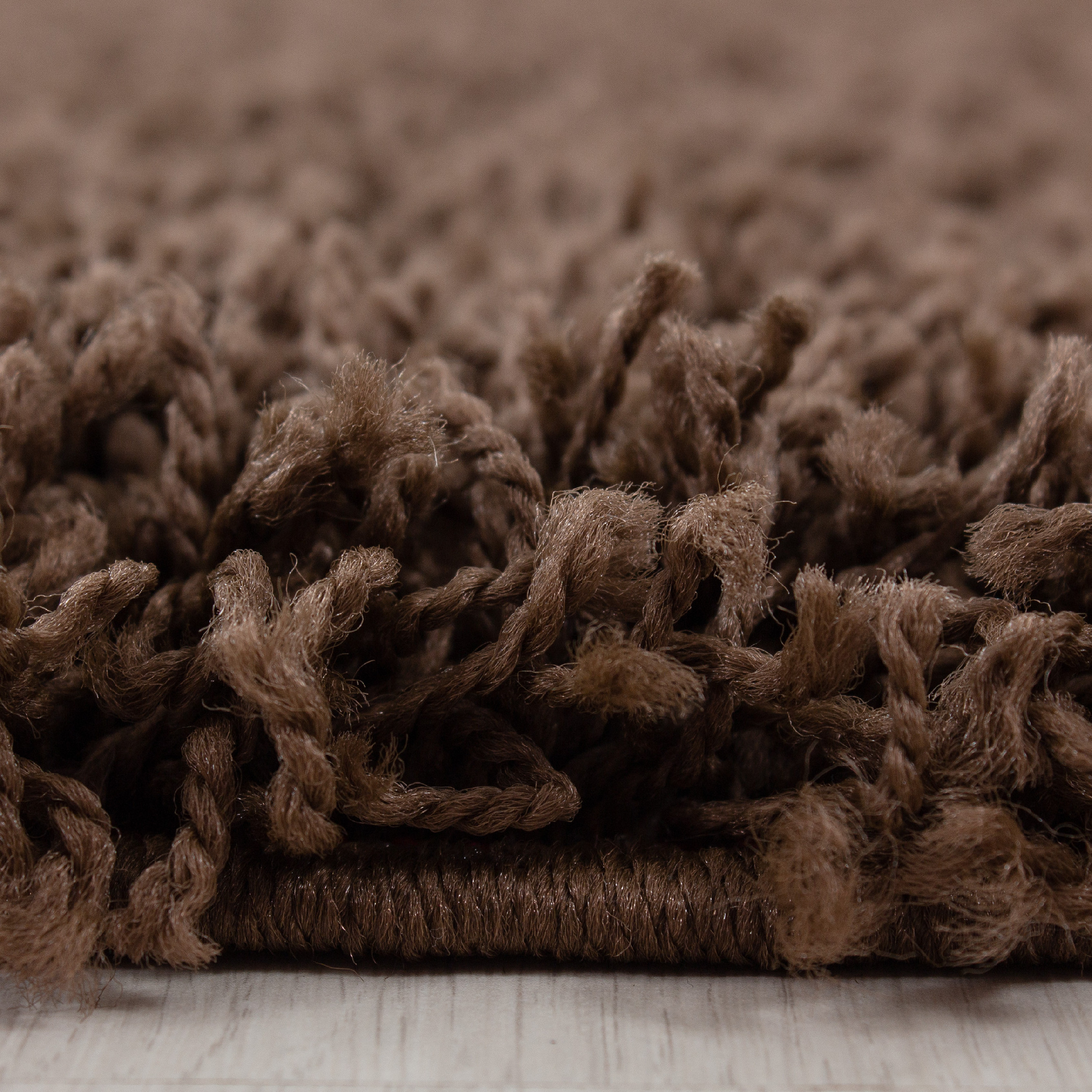 Kusový koberec Life Shaggy 1500 brown – detail z galerie