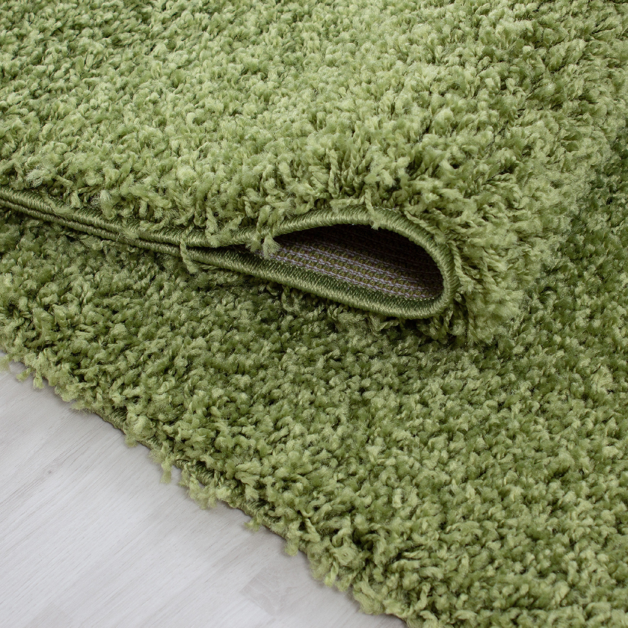 Kusový koberec Life Shaggy 1500 green kruh – detail z galerie