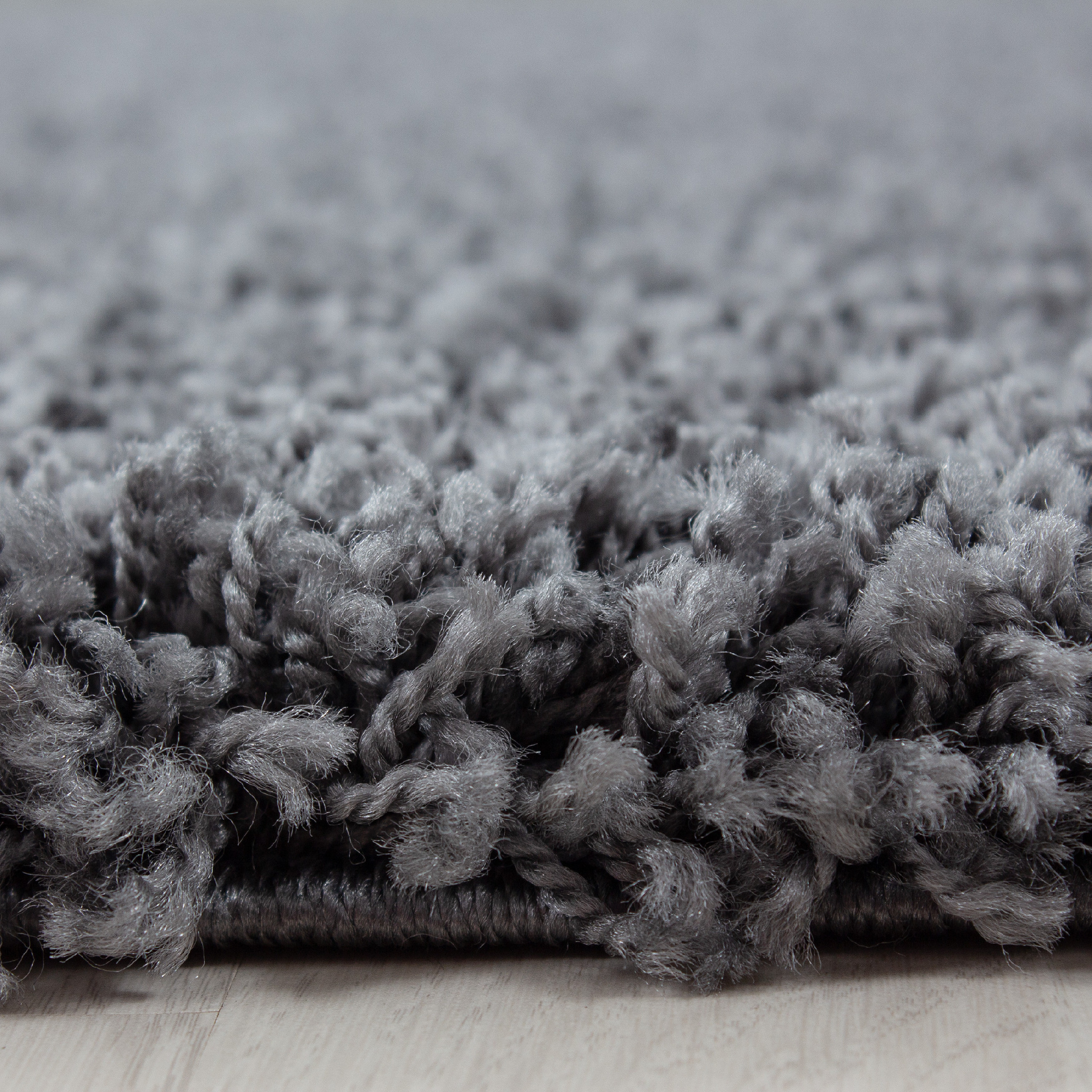 Kusový koberec Life Shaggy 1500 grey kruh – detail z galerie
