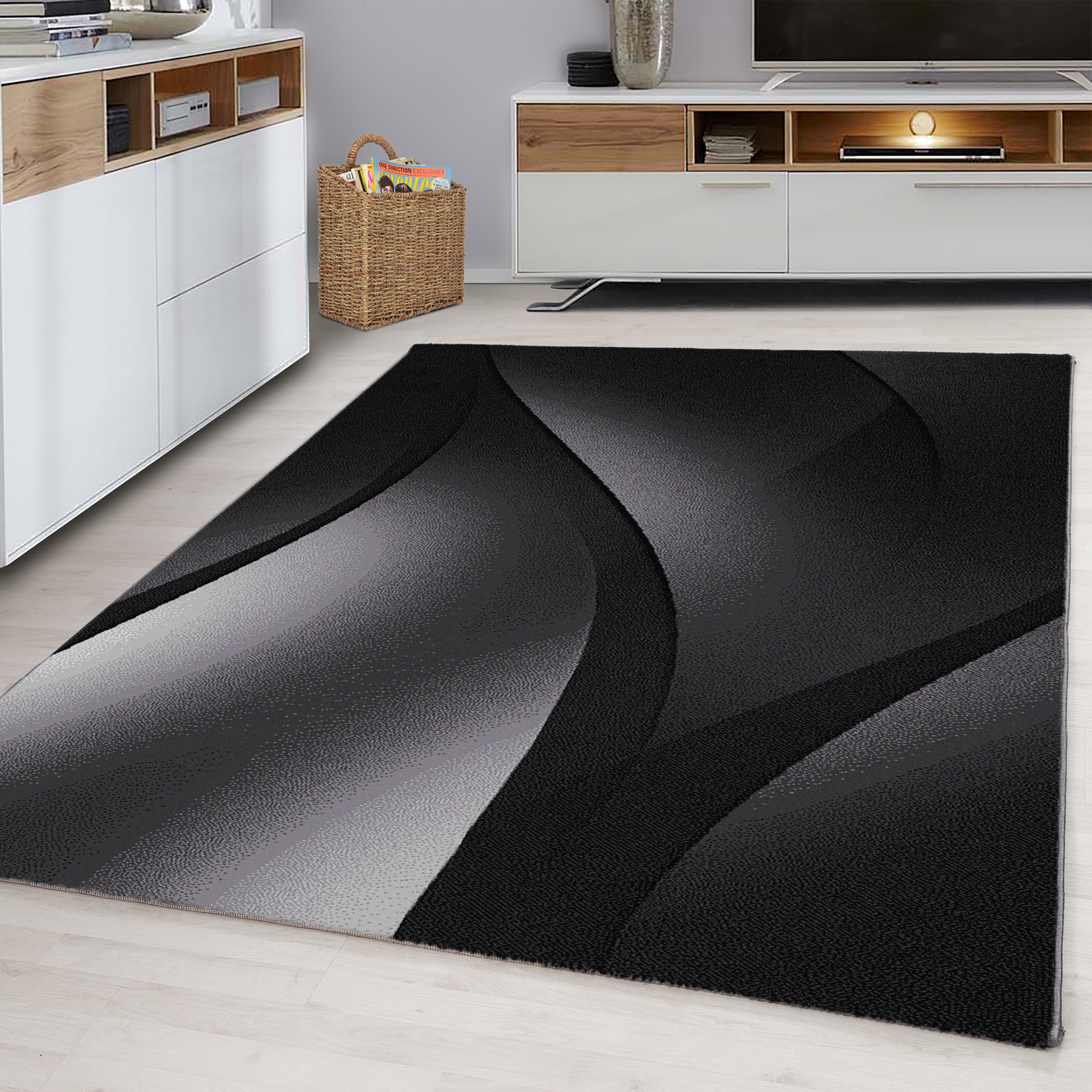 Kusový koberec Plus 8010 black – pohled z galerie